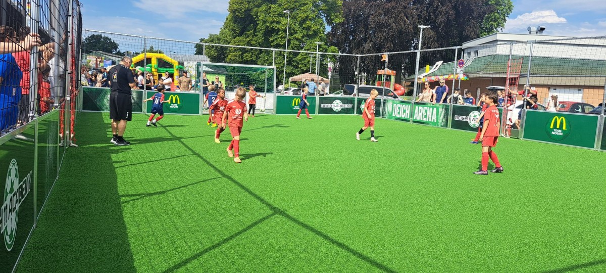 mobiler Soccer Court x